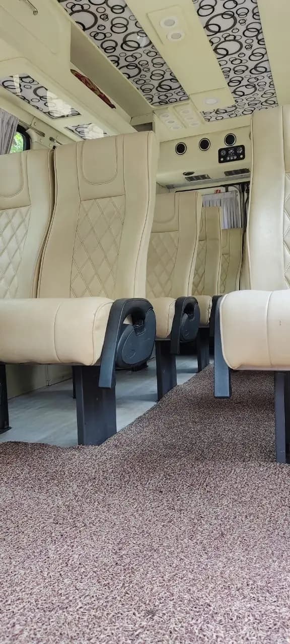 Sushi Travels Luxury Tempo Traveller 9+1 Seater — photo 4 of 9