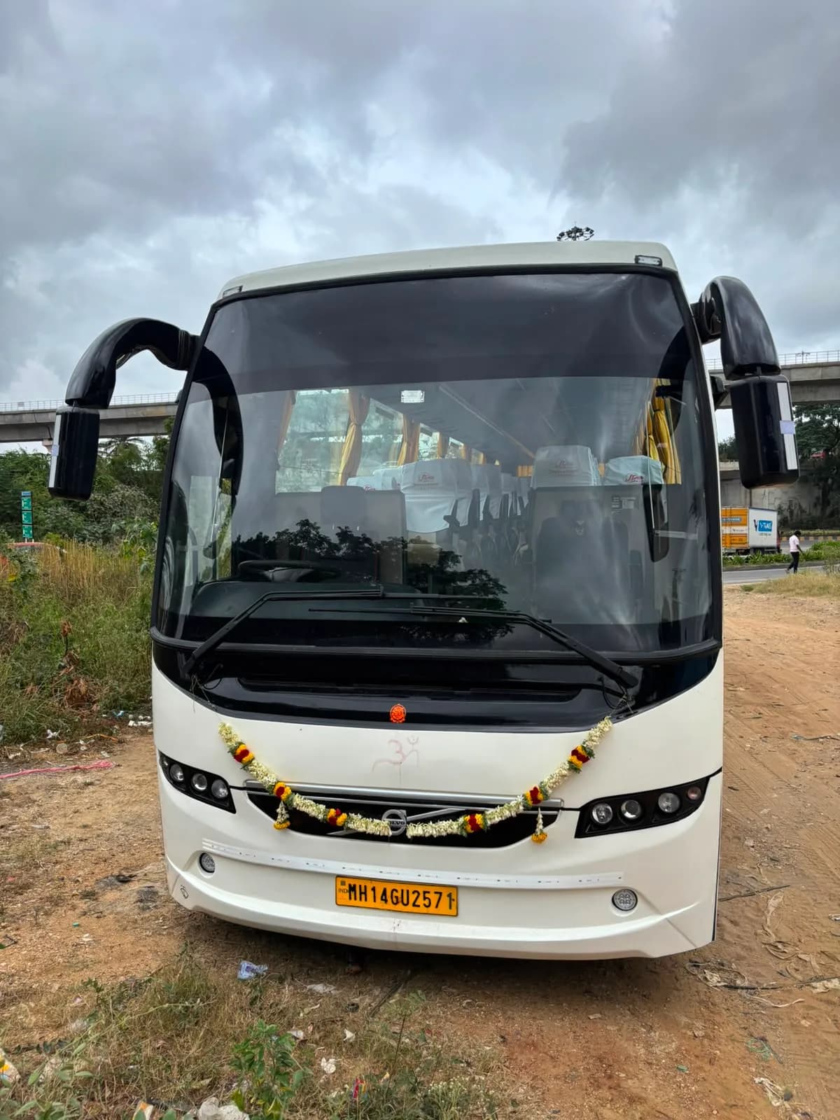 Sushi Travels Volvo Bus 45 Seater Luxury — photo 1 Sushi Travels Volvo Bus 45 Seater Luxury — photo 1 of 8